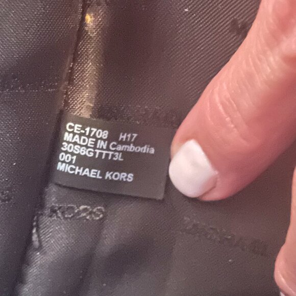 Michael Kors Black Large Jet Set Snap Pocket Tote Handbag - Picture 10 of 15